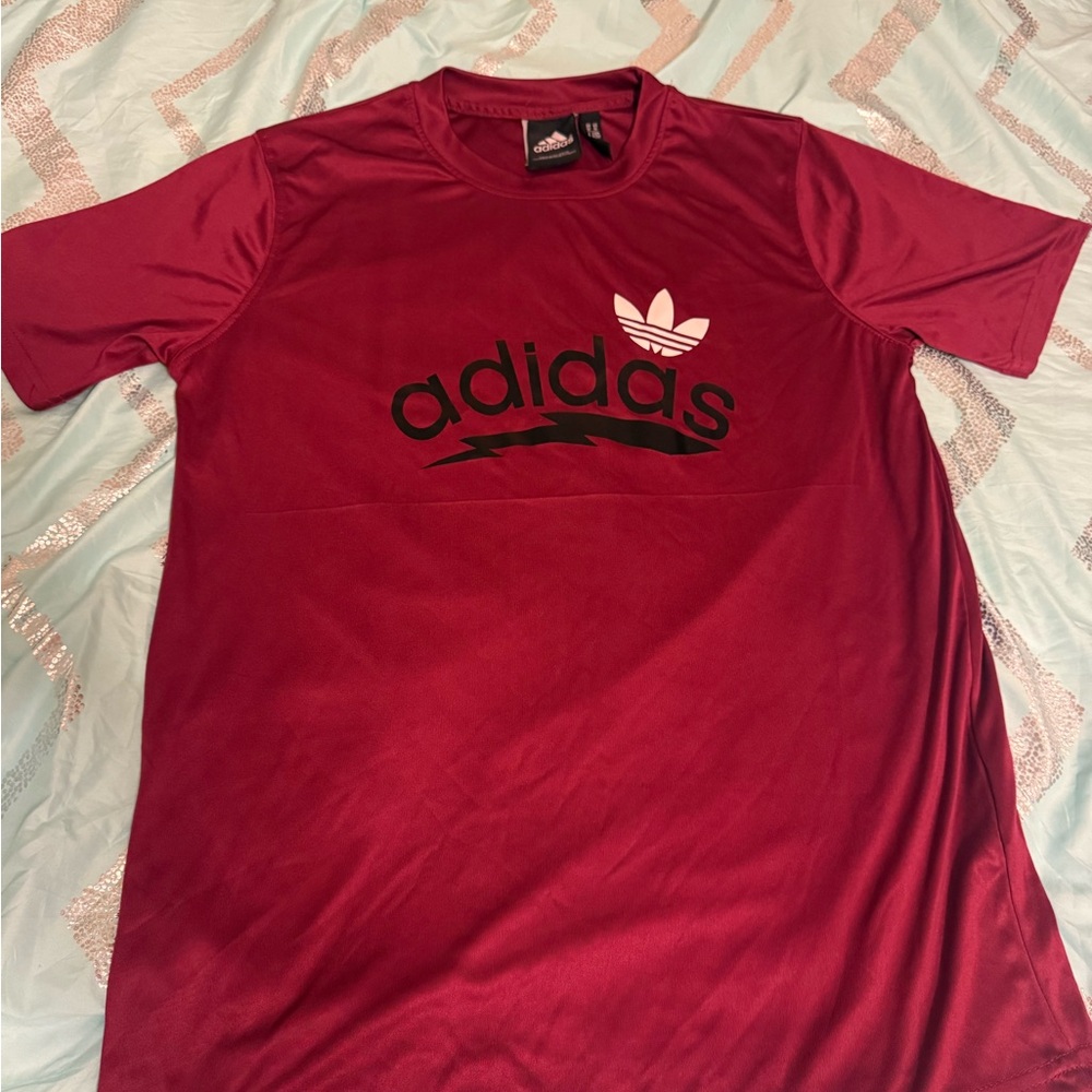 Adidas Men's Burgundy/ Maroon Dry Fit material teeshirt, Size M